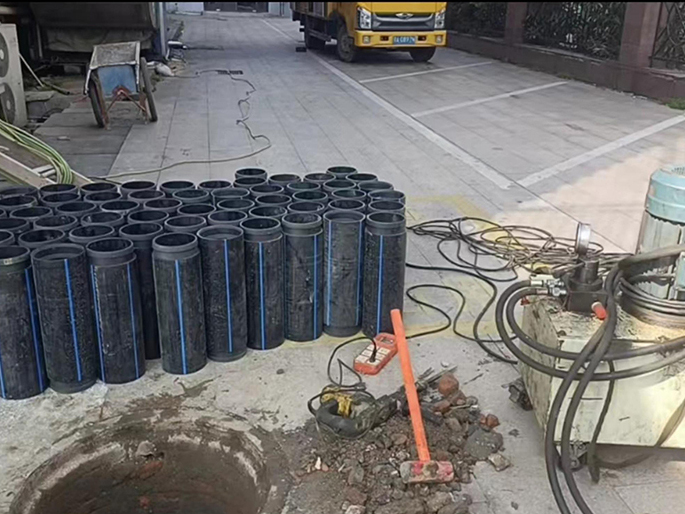 汤旺河PE置换管厂家 DN315置换管 非开挖管短管置换